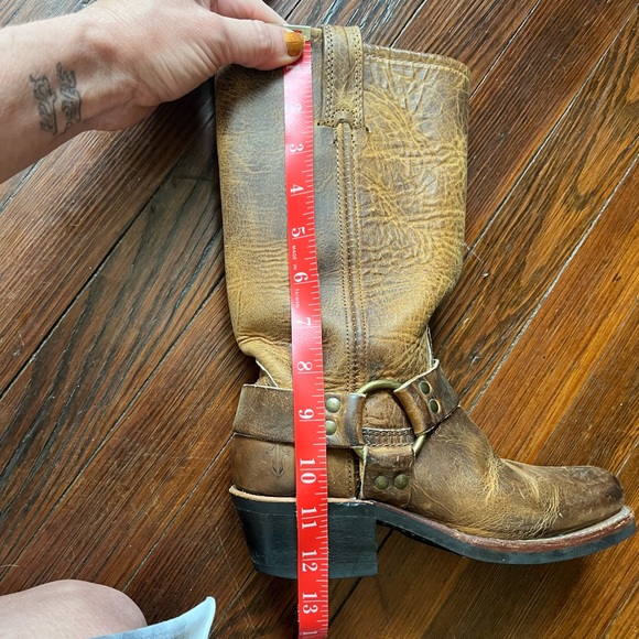 Frye brown leather harness boots distressed size 6.5 - Picture 5 of 16